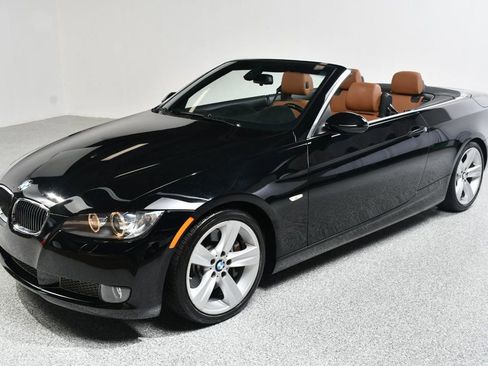 Used 2009 BMW 335i Convertible RWD image 11