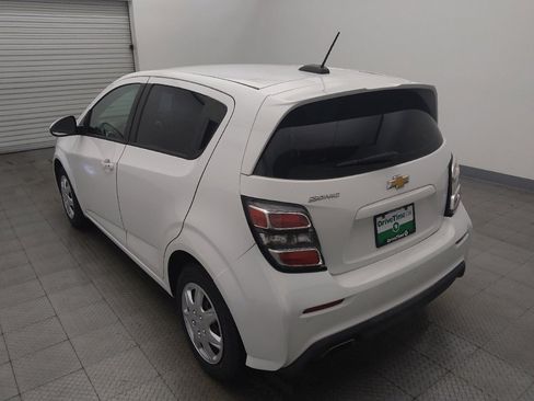 Used 2019 Chevrolet Sonic LT FWD image 5