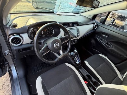 Used 2021 Nissan Versa SV FWD image 19