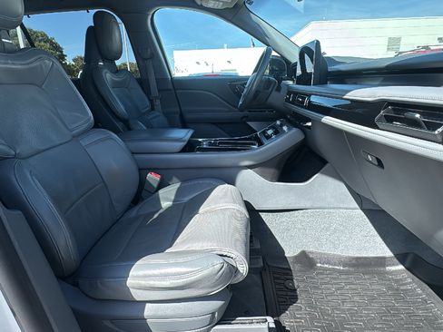 Used 2020 Lincoln Aviator Reserve w/ Equipment Group 202A image 28