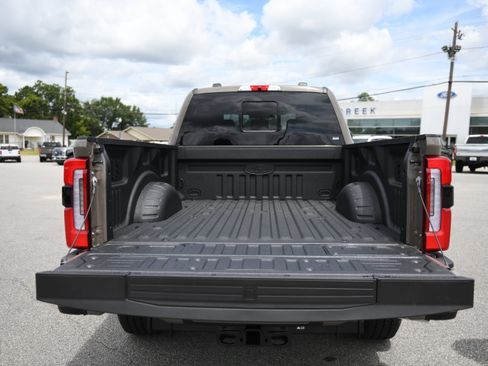 New 2026 Ford F250 Platinum w/ Platinum Plus Package AWD/4WD image 11