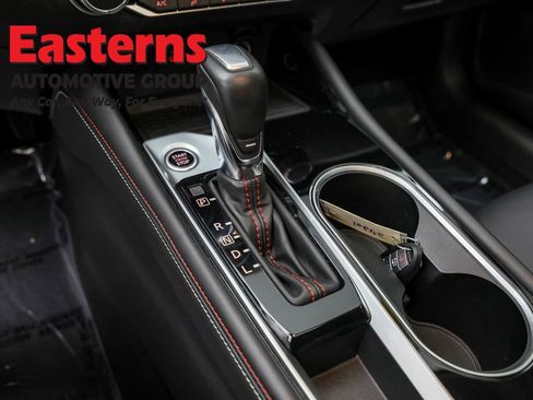 Used 2023 Nissan Altima 2.5 SR w/ SR Premium Package image 13