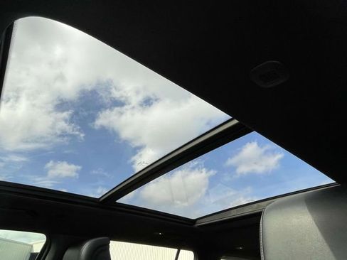 Used 2024 Jeep Wagoneer Series II image 20