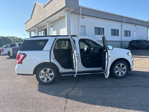 Used 2021 Ford Expedition XLT AWD/4WD image 8
