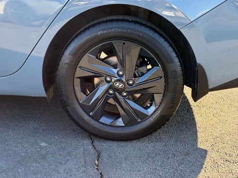 Used 2022 Hyundai Elantra SEL w/ Convenience Package image 44