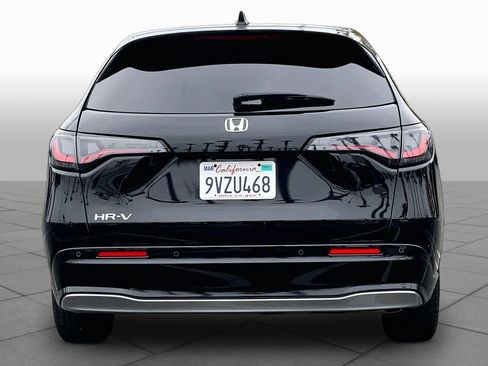 Used 2023 Honda HR-V EX-L image 4