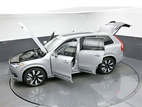 Used 2025 Volvo XC90 T8 Ultra image 53