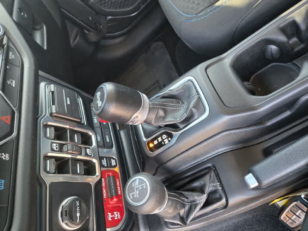 Used 2024 Jeep Wrangler Unlimited Rubicon 4xe AWD/4WD image 13