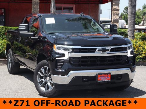 Used 2025 Chevrolet Silverado 1500 LT w/ Texas Edition Plus image 2