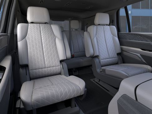 New 2026 Cadillac Escalade IQ Luxury 1 w/ LPO, Radiant Package image 17