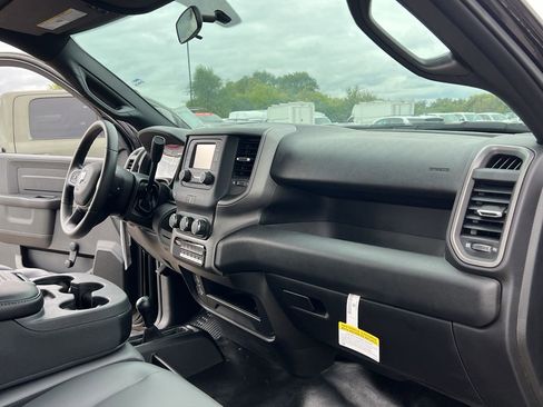 New 2024 RAM 5500 Tradesman image 27