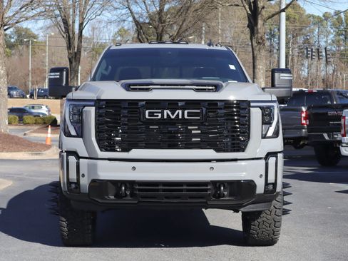Used 2026 GMC Sierra 3500 Denali Ultimate image 32