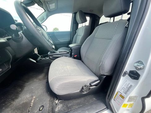 Used 2021 Toyota Tacoma SR w/ SR Convenience Package AWD/4WD image 10