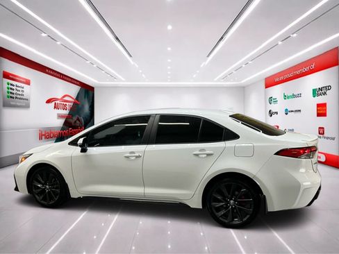 Used 2024 Toyota Corolla SE FWD image 4