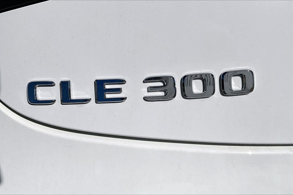 Used 2025 Mercedes-Benz CLE 300 4MATIC Cabriolet image 8