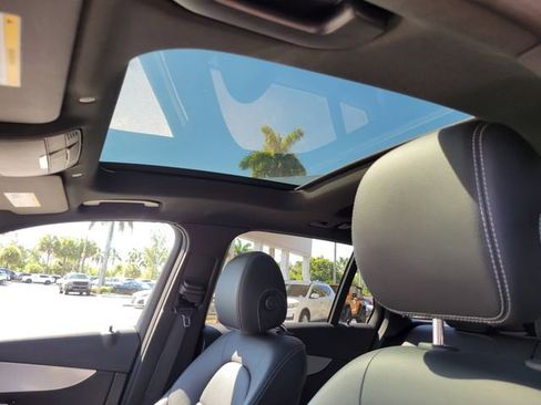 Used 2022 Mercedes-Benz GLC 300 image 19