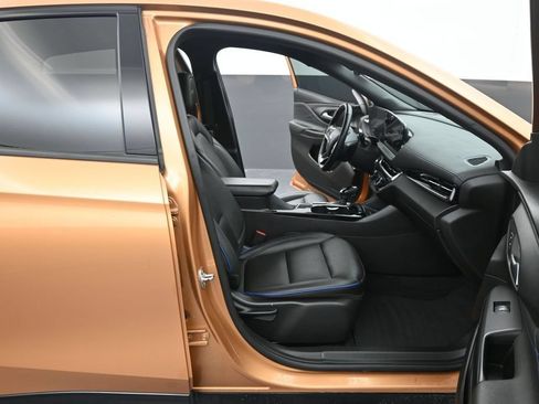 Used 2024 Buick Envista Sport Touring w/ Convenience I Package FWD image 35