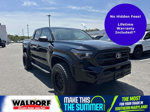 Used 2025 Toyota Tacoma SR AWD/4WD image 1