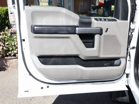 Used 2019 Ford F550 4x4 Crew Cab Super Duty image 15