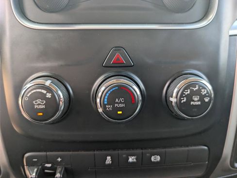 Used 2017 RAM 2500 SLT image 17