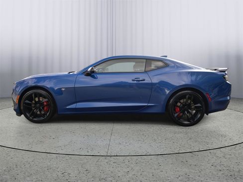 Used 2023 Chevrolet Camaro SS RWD image 16