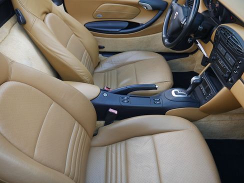 Used 2002 Porsche Boxster RWD image 77
