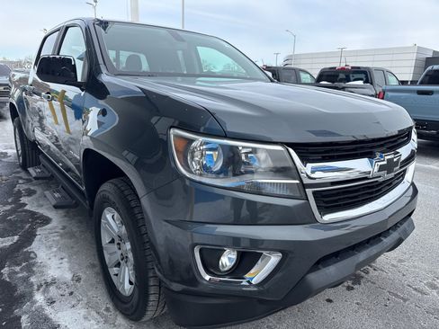 Used 2017 Chevrolet Colorado LT w/ LT Convenience Package image 4