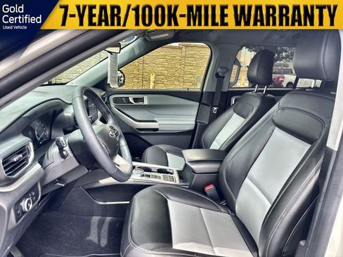 Used 2023 Ford Explorer XLT w/ Equipment Group 202A RWD image 20