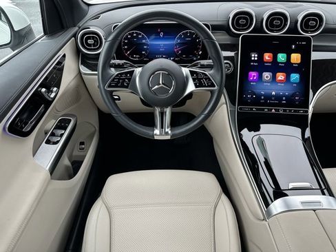 Certified 2025 Mercedes-Benz GLC 300 4MATIC image 12