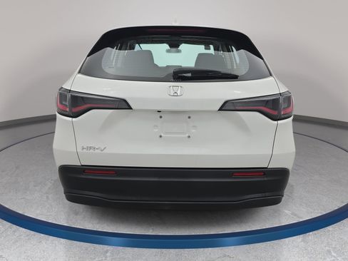 Used 2024 Honda HR-V LX image 6
