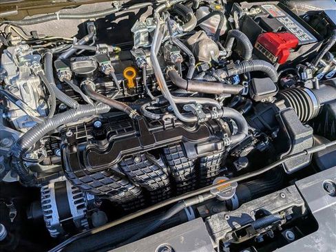 Used 2024 Nissan Altima 2.5 SV image 22