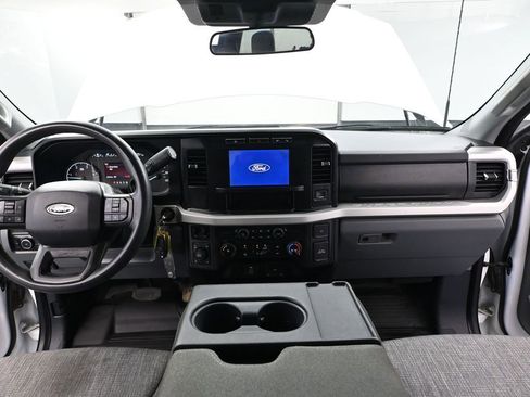 Used 2024 Ford F350 XLT w/ FX4 Off-Road Package image 25