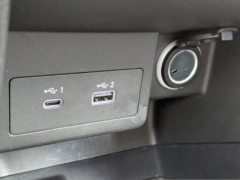 Used 2024 Nissan Kicks SV FWD image 23