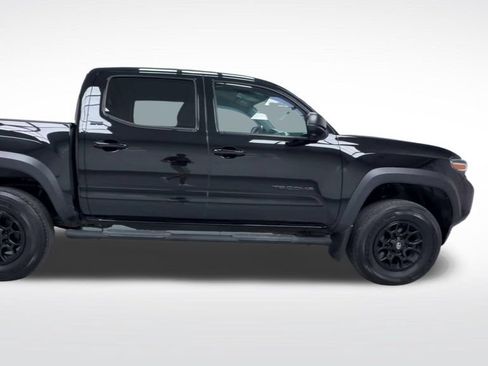 Certified 2023 Toyota Tacoma SR5 w/ SX Package AWD/4WD image 9