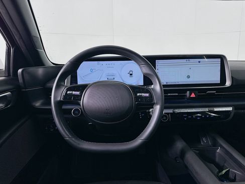 Used 2023 Hyundai Ioniq 6 SE RWD image 17
