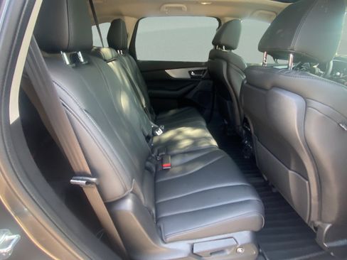 Used 2026 Acura MDX SH-AWD image 28