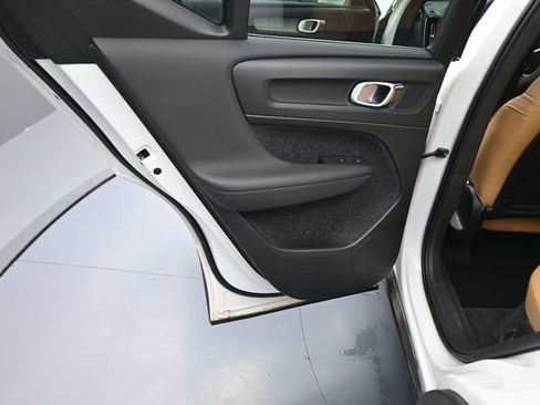 Used 2020 Volvo XC40 T4 Inscription w/ Protection Package Premier FWD image 65