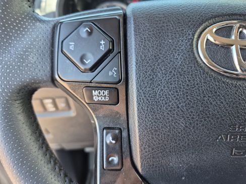 Used 2022 Toyota 4Runner TRD Off-Road Premium w/ Moonroof Package AWD/4WD image 27