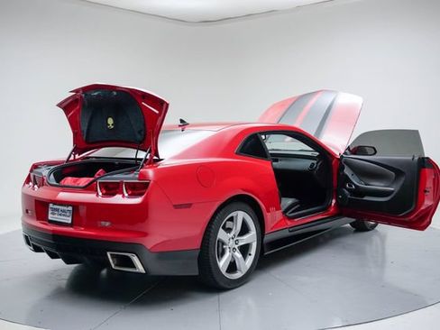 Used 2010 Chevrolet Camaro SS w/ LPO, Ground Effects Package RWD image 20