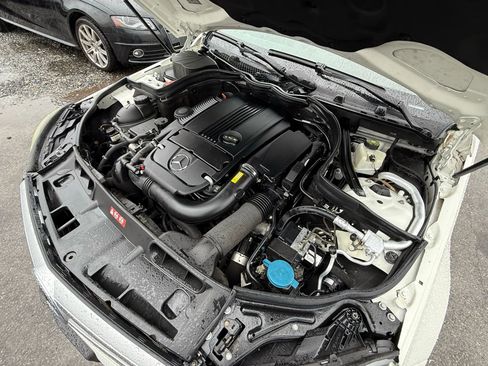 Used 2012 Mercedes-Benz C 250 Sedan image 39