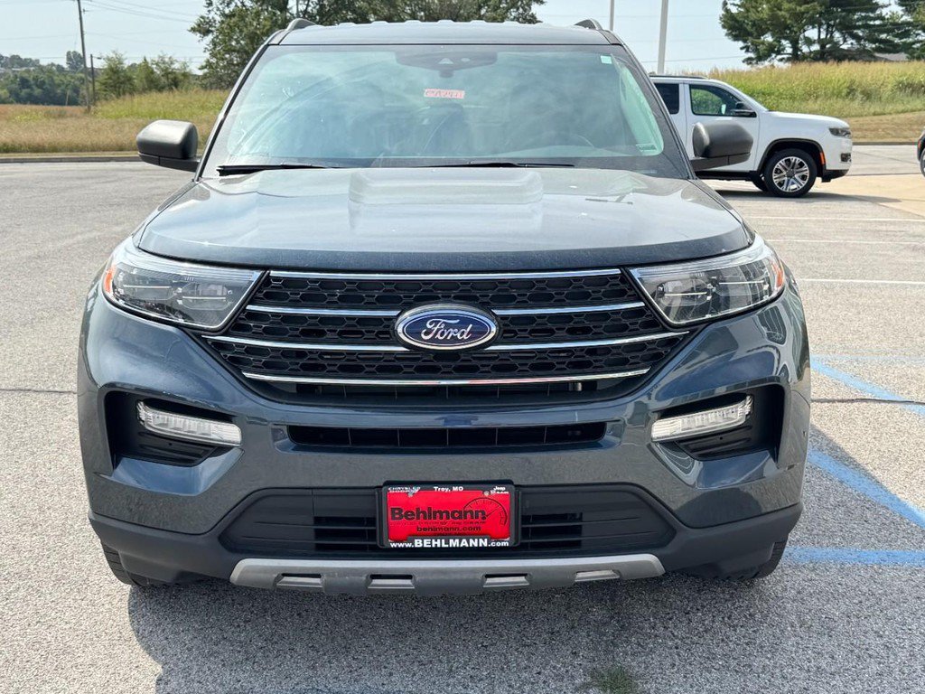 Used 2023 Ford Explorer XLT w/ Equipment Group 202A AWD/4WD image 12