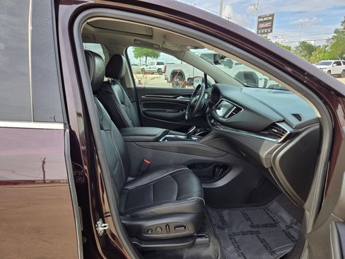 Certified 2020 Buick Enclave Avenir w/ Avenir Technology Package FWD image 25