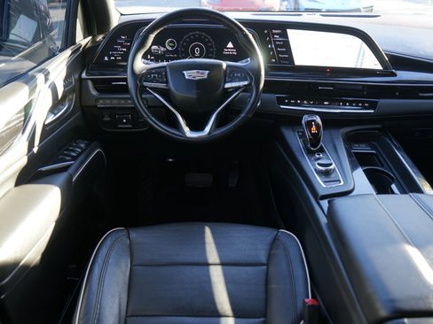 Used 2021 Cadillac Escalade Sport w/ Driver Assist Tech Package image 15