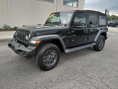 Certified 2025 Jeep Wrangler Unlimited Sport AWD/4WD image 7