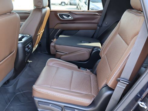 Used 2024 Chevrolet Tahoe High Country w/ Premium Package image 33