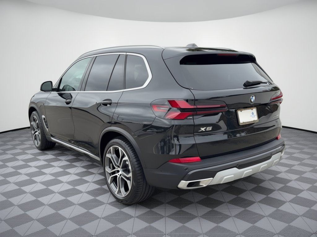 Used 2026 BMW X5 sDrive40i RWD image 3