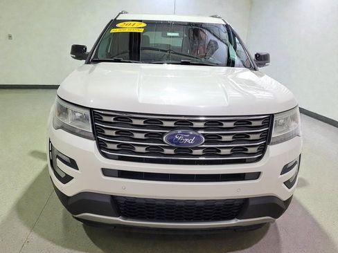 Used 2017 Ford Explorer XLT w/ Equipment Group 202A image 19