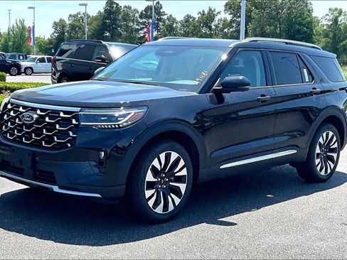New 2026 Ford Explorer Platinum image 2