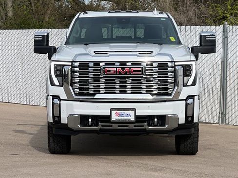New 2026 GMC Sierra 3500 Denali w/ Denali Reserve Package AWD/4WD image 6