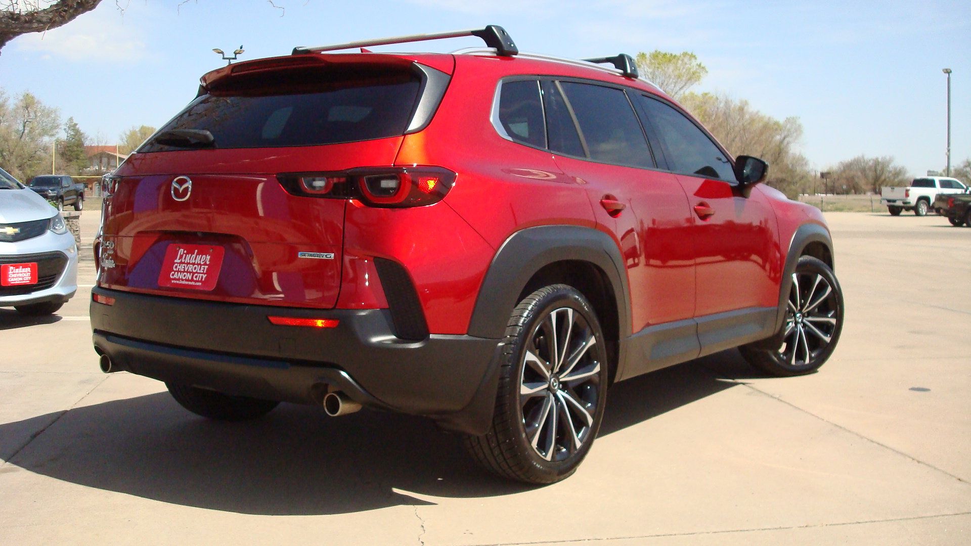 Used 2023 MAZDA CX-50 AWD 2.5 S w/ Premium Plus Pkg w/ Cargo Package image 4